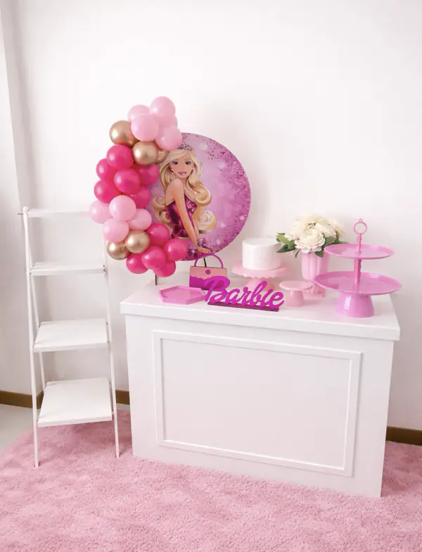 Decoração de festa no tema Barbie
